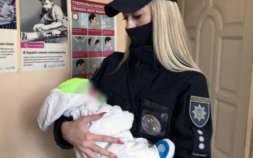 На Донетчине мать ради выпивки бросила месячного ребенка у родственницы (ФОТО)