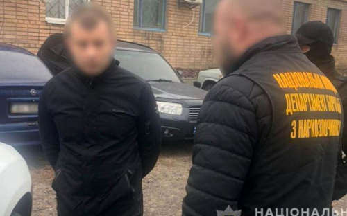 На Донетчине в гараже подпольно изготавливали амфетамин: ежемесячный доход составлял 200 тысяч гривен