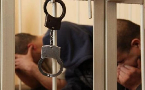 В Мариуполе подростки грабили кладбище, чтобы купить себе напитки и жвачки