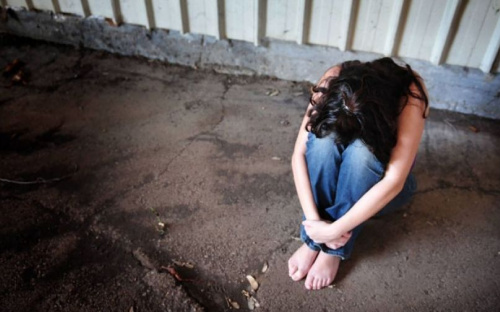 В Мариуполе жертвой насильника стала 14-летняя девочка
