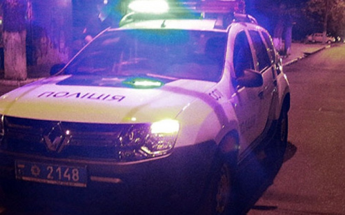 Мариуполец с тремя судимостями избил девушку-полицейского