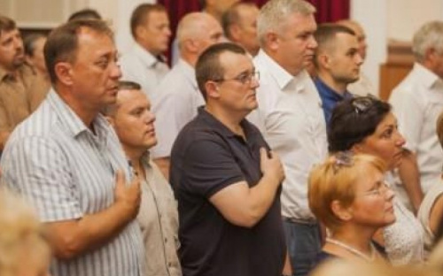 Мариупольские депутаты поддержали мораторий на повышение тарифов, но не голосовали за него