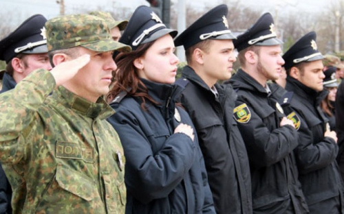 Мариупольские полицейские усиленно будут контролировать правопорядок на Пасху (ФОТО)