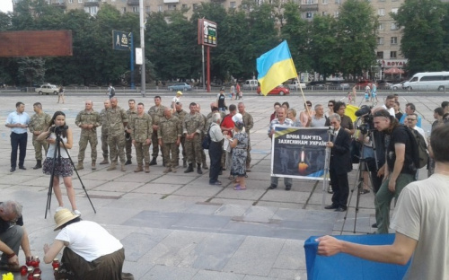 Мариупольцы помолились за погибших и раненых