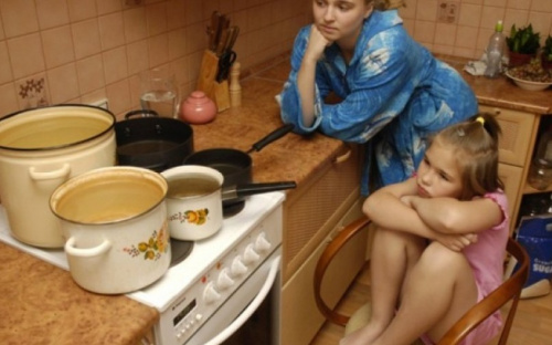Мариупольцы, требуя горячей воды в кранах, создали 11 петиций