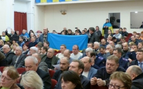 В Мариуполе изменят правила присутствия и выступления горожан на заседаниях горсовета? (ФОТО)