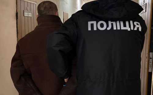 В Мариуполе рецидивист-убийца ударил ножом в грудь сожительницу