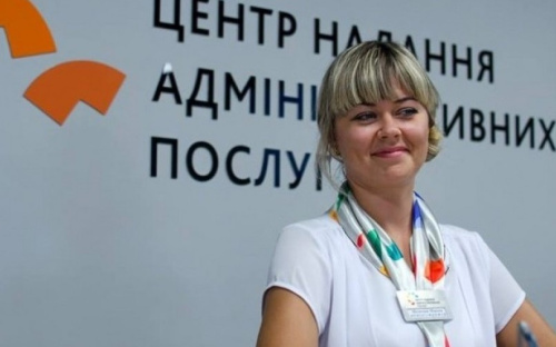 Мариупольский ЦНАП начал выдачу ID-паспортов 14-летним гражданам