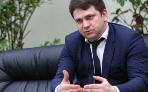 Минфин рекомендует приостановить соцвыплаты 209 тысячам переселенцам
