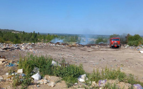 На Донетчине горел полигон бытовых отходов
