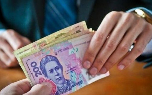 В Мариуполе госслужащему за предоставленную «услугу» грозит до 10 лет заключения