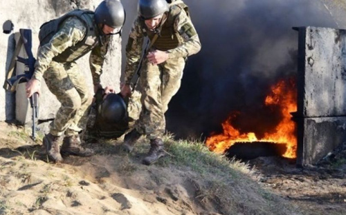 Боевики открыли огонь под Мариуполем. На Донбассе погиб воин ВСУ и ранен мирный житель