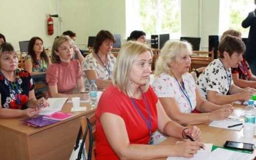 В Мариупольском университете подготовят учителей украинского языка и истории для дистанционного обучения школьников ОРДЛО (ФОТО)