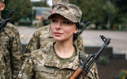 Майбутня прикордонниця мріє повернутися у рідний Маріуполь