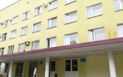 В больницу Мариуполя доставили ребенка с многочисленными огнестрельными ранениями