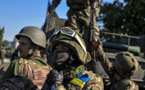 На Донбассе трое военных получили ранения