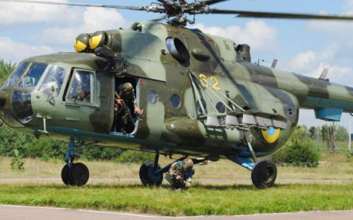На Донетчине военный вертолет совершил вынужденную посадку