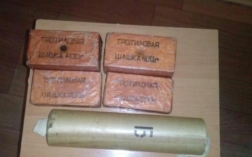 На мариупольском блокпосту остановили водителя грузовика с килограммом взрывчатки