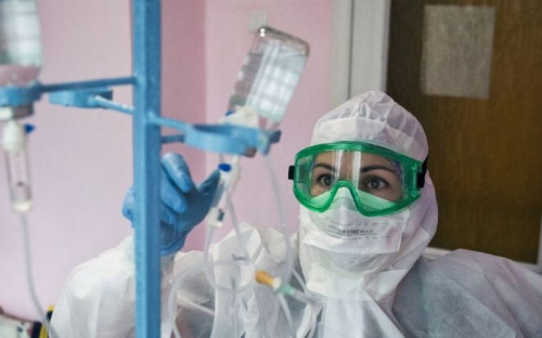 В Мариуполе за сутки госпитализировано с COVID-19 в восемь раз больше людей, чем выписано