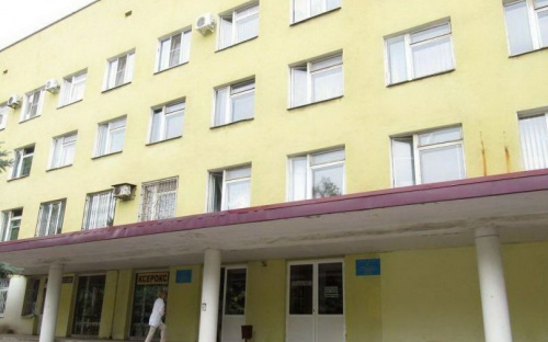 В больнице Мариуполя пациенты пешком поднимаются в травматологию и хирургию