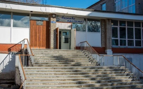 В обновленной «скандинавской» школе Мариуполя появится танцевальный зал и лингафонный кабинет