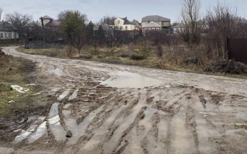 В Мариуполе восстановили аварийную дорогу
