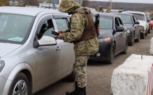 Пограничники: боевики устроили ловушку перед КПВВ «Новотроицкое» в Донецкой области