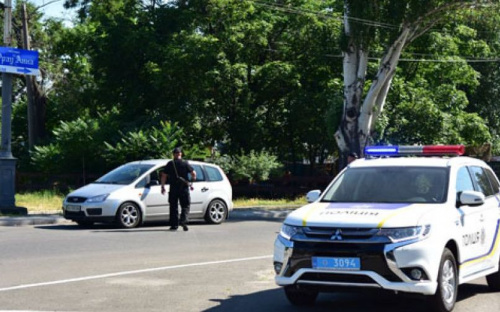 Операция «Спецсигнал: в Мариуполе проверят реакцию водителей на спецтранспорт