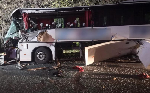 На трассе «Борисполь-Мариуполь» автобус с людьми протаранил трактор: водитель погиб