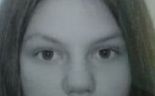 В Мариуполе по дороге из школы домой пропала 14-летняя девочка