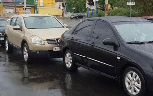 В Центральном районе Мариуполя произошло три аварии (ВИДЕО)