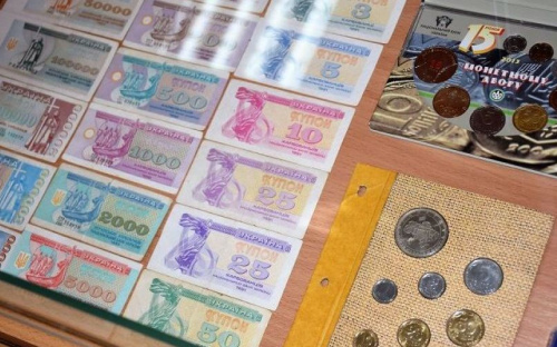 В музее Мариупольского университета собрали уникальную коллекцию монет и банкнот разных времен (ФОТО)
