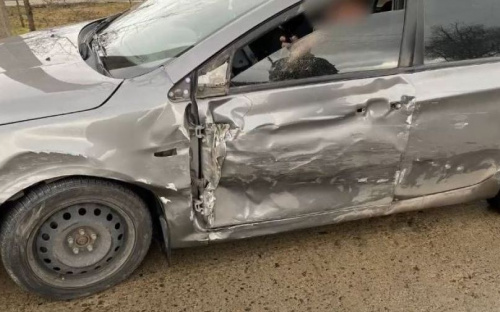 В Мариуполе водитель устроил ДТП, вылетев на «встречку»