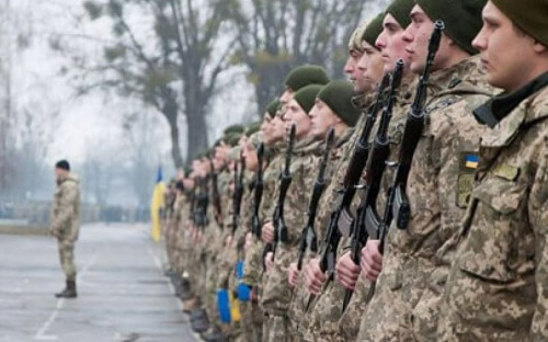 В Украине могут отменить военный призыв