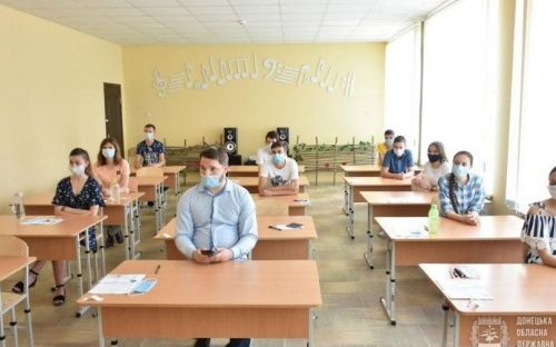 В Донецкой области ВНО по украинскому прошли 11, 5 тысяч абитуриентов (ФОТО)