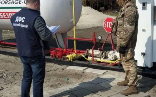 На Донетчине закрыли нелегальные АЗС и изъяли тонны горючего