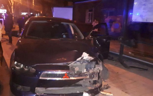 Таран остановки с пострадавшими может стоить мариупольцу трех лет ограничения свободы (ФОТО)