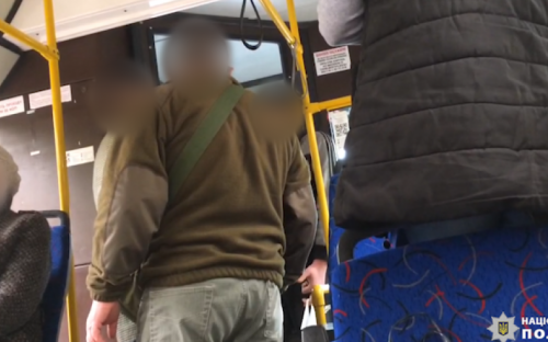 Полиция Мариуполя разыскала автобусного дебошира