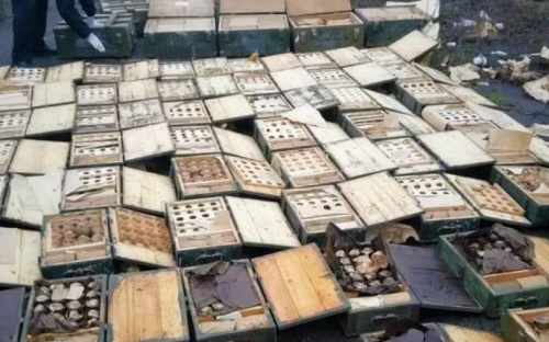В Мариуполе нашли арсенал: в нем более 1600 гранат, 61 пистолет и 124 ящика с патронами