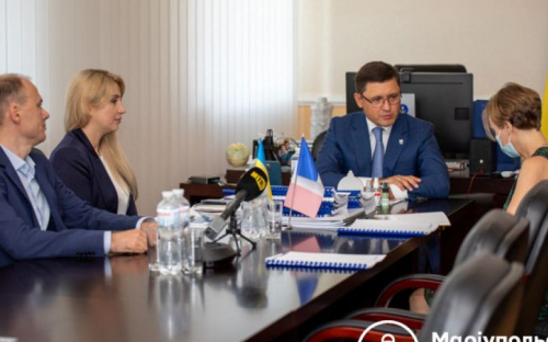 Вадим Бойченко обсудил вектор развития Мариуполя с первым секретарем посольства Франции в Украине