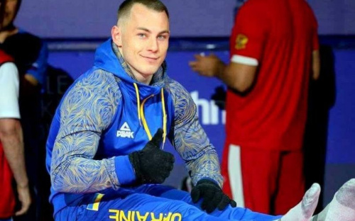 Мариупольский гимнаст взял серебро на этапе Кубка мира во Франции (ФОТО+ВИДЕО)