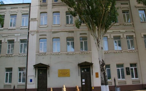 В центре Мариуполя временно перекроют дорогу