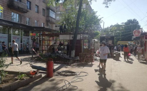 В центре Мариуполя снесли магазин. Что будет на этом месте? (ФОТО)