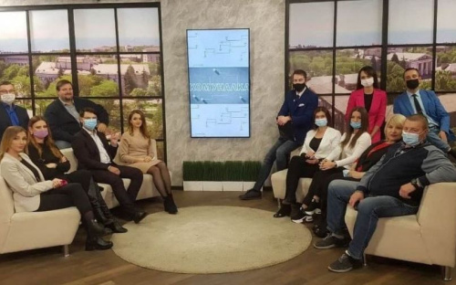 Они всегда держат «руку на пульсе»: мариупольские журналисты отмечают профессиональный праздник (ВИДЕО)