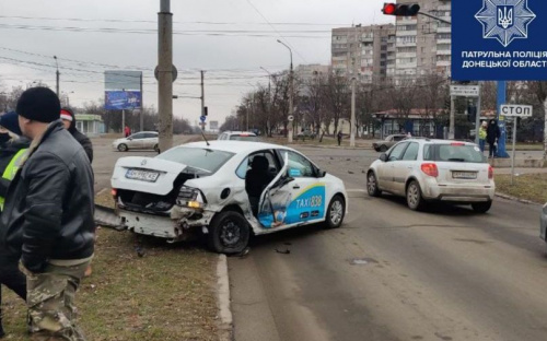 В Мариуполе - дорожная авария с пострадавшими. Водитель авто пытался сбежать
