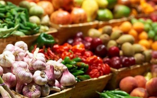 Как за год изменились цены на продукты питания, проезд и коммунальные услуги  в Донецкой области