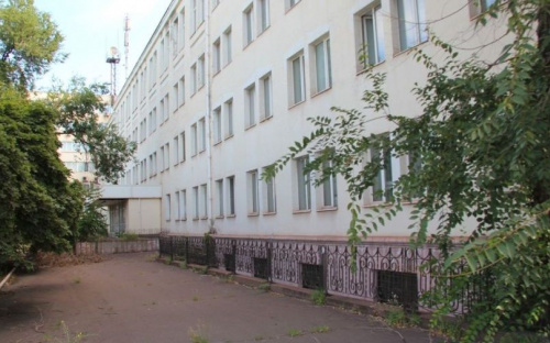 Один из корпусов мариупольского «Азовмаша» продают на аукционе за 11 миллионов гривен