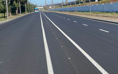 Дорогу на Набережной в Мариуполе разделят барьером