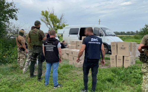 Под Мариуполем «накрыли» крупную партию поддельных сигарет