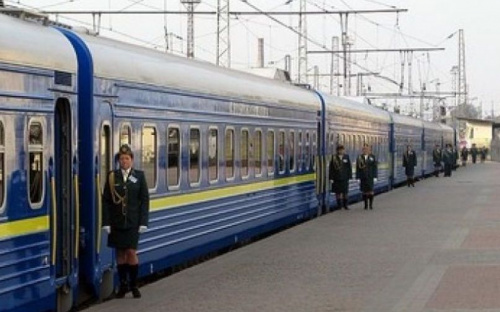 Время следования пассажирских поездов в Мариуполь сократят 
